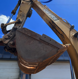 Used 2007 JOHN DEERE EXCAVATOR 225C – HYDRAULIC EXCAVATOR Construction Equipment in Newark New Jersey