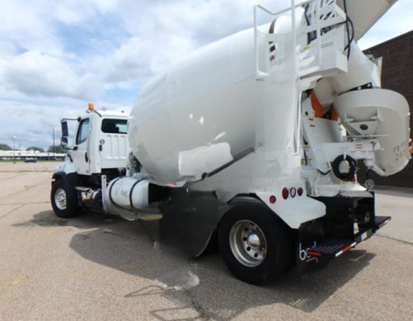 
								New 2022 Freightliner 114SD Construction Equipment in Troy Illinois full									