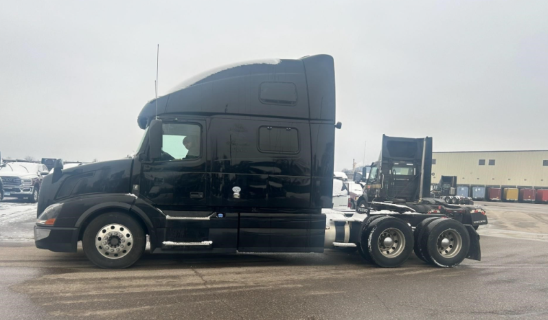 
								Used 2016 Volvo VNL64T780 Sleeper in Arcadia Wisconsin full									