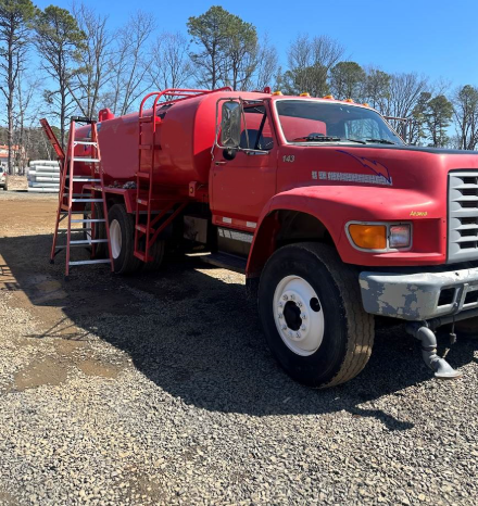 
								Used 1995 Ford FT900F Construction Equipment in Newark New Jersey full									