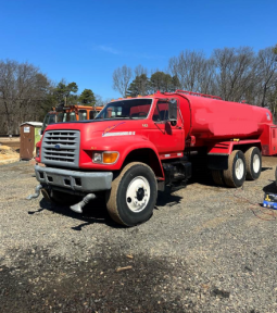 Used 1995 Ford FT900F Construction Equipment in Newark New Jersey