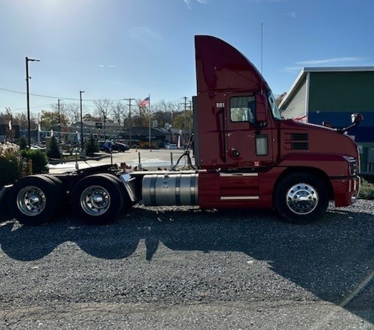 
								Used 2021 Mack ANTHEM Day Cab in Ephrata Pennsylvania full									