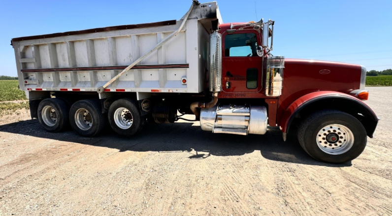 
								Used 2011 Peterbilt 367 Dump Truck in Kaysville Utah full									