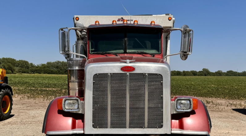 
								Used 2011 Peterbilt 367 Dump Truck in Kaysville Utah full									