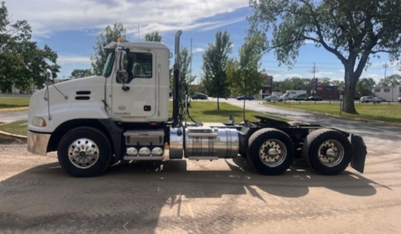 
								Used 2016 Mack CXU613 Day Cab in Gary Indiana full									