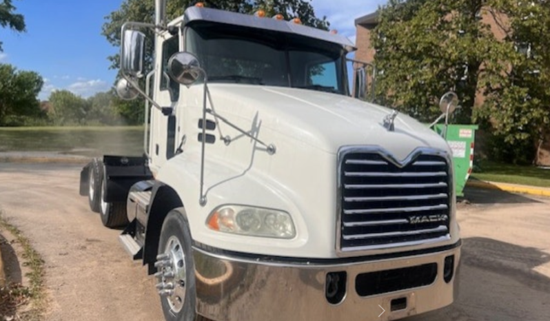 
								Used 2016 Mack CXU613 Day Cab in Gary Indiana full									