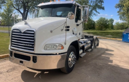 Used 2016 Mack CXU613 Day Cab in Gary Indiana