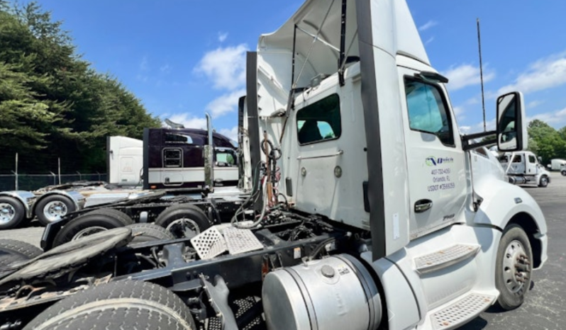 
								Used 2016 Kenworth T680 Day Cab in Greensboro North Carolina full									