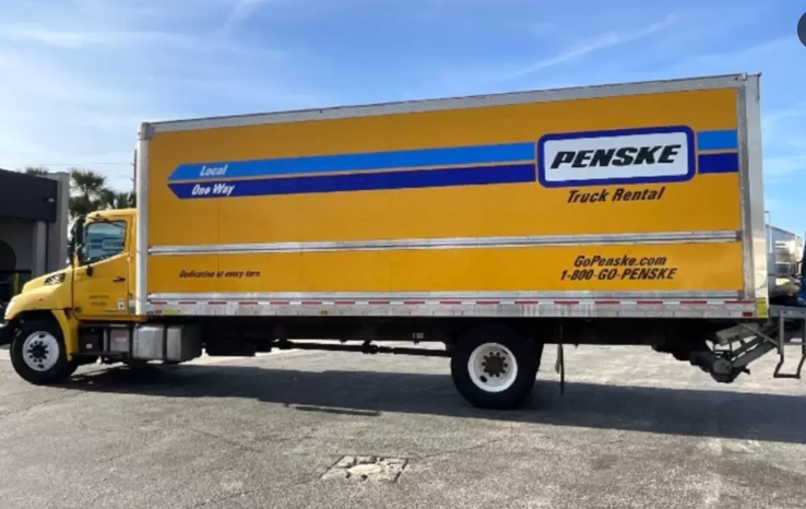 
								Used 2019 Hino 268 Box Truck in Orlando Florida full									
