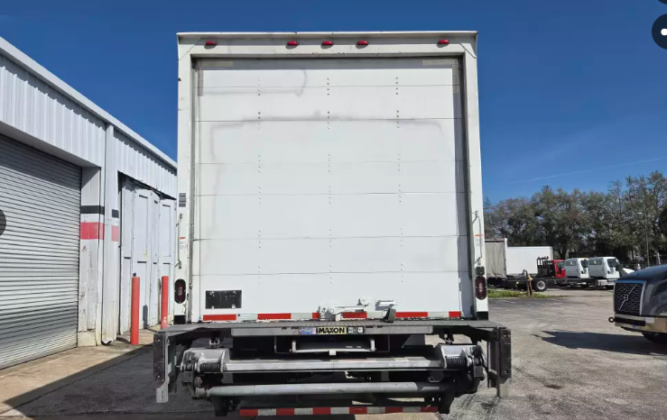 
								Used 2018 International 4300 Box Truck in Tampa Florida full									