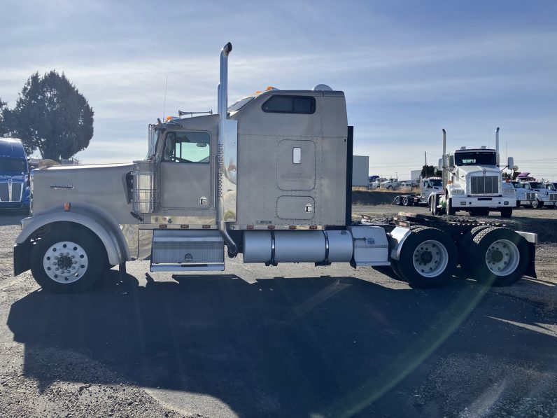 
								Used 1999 Kenworth W900 Sleeper in Boise Idaho full									