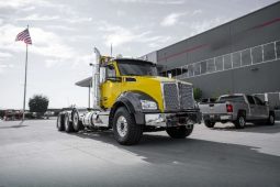 New 2024 Kenworth T880 Day Cab in Tolleson Arizona