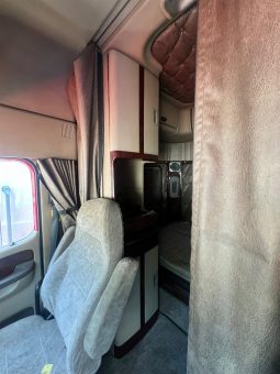 Used 2011 Freightliner CORONADO Sleeper in Orlando Florida