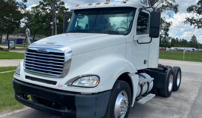 
								Used 2014 Freightliner COLUMBIA Day Cab in Porter Texas full									