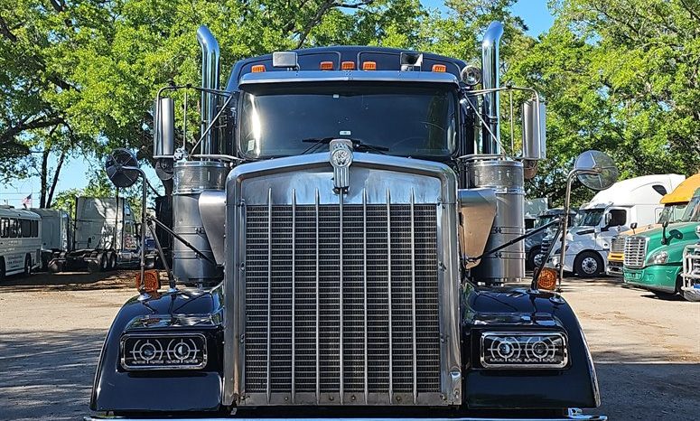
								Used 2000 Kenworth W900 Sleeper in Orlando Florida full									