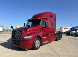 Used 2022 International LT625 Sleeper in Irving Texas