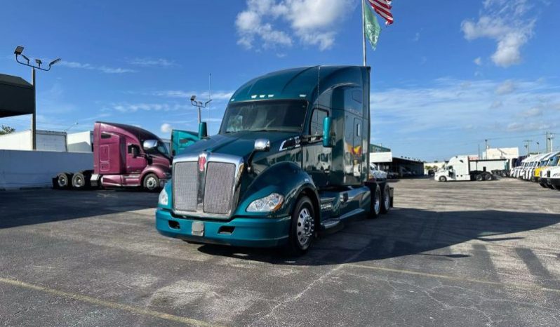 
								Used 2020 Kenworth T600 Sleeper in Miami Florida full									