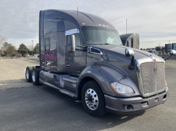 Used 2020 Kenworth T680 Sleeper in Boise Idaho