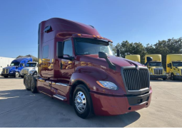 Used 2022 International LT625 Sleeper in Irving Texas