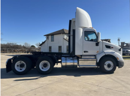 Used 2020 Peterbilt 579 Day Cab in Irving Texas