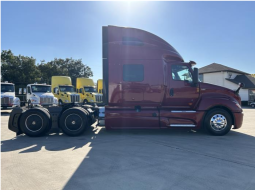 Used 2022 International LT625 Sleeper in Irving Texas