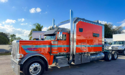 Used 2022 Peterbilt 389 ARI Sleeper in Miami Florida