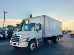 Used 2014 Hino 268A Box Truck in Orlando Florida