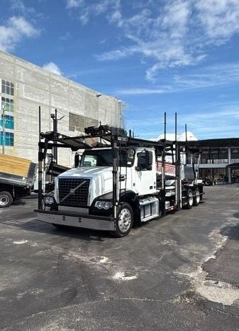 
								Used 2017 Volvo VAH Car Haulers in Miami Florida full									