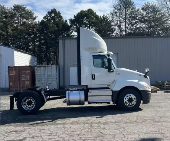 
								Used 2019 International LT Day Cab in Greensboro North Carolina full									