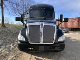 Used 2018 Kenworth T680 Sleeper in Arcadia Wisconsin