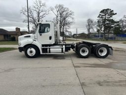 Used 2011 Freightliner BUSINESS CLASS M2 112 Day Cab in Kingwood Texas