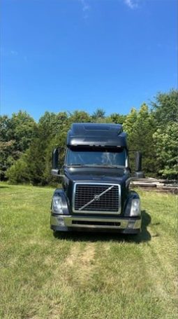 Used 2014 Volvo VNL64T780 Sleeper in Arcadia Wisconsin