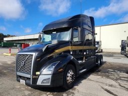 Used 2019 Volvo VNL64T860 Sleeper in Arcadia Wisconsin