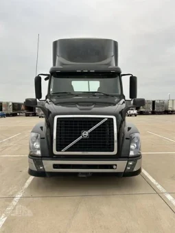 Used 2013 Volvo VNL64T780 Day Cab in Arcadia Wisconsin