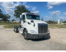 Used 2022 Peterbilt 579 Day Cab in Porter Texas