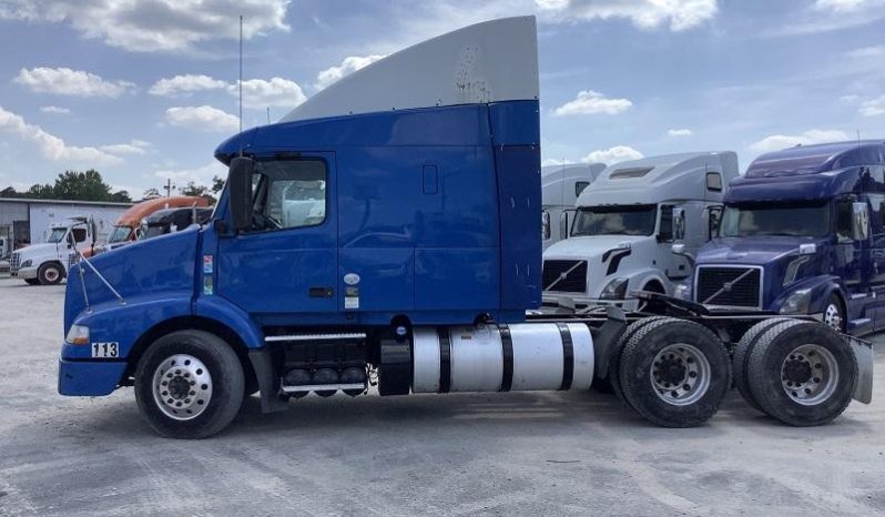 
								Used 2012 Volvo VNM Sleeper in Porter Texas full									