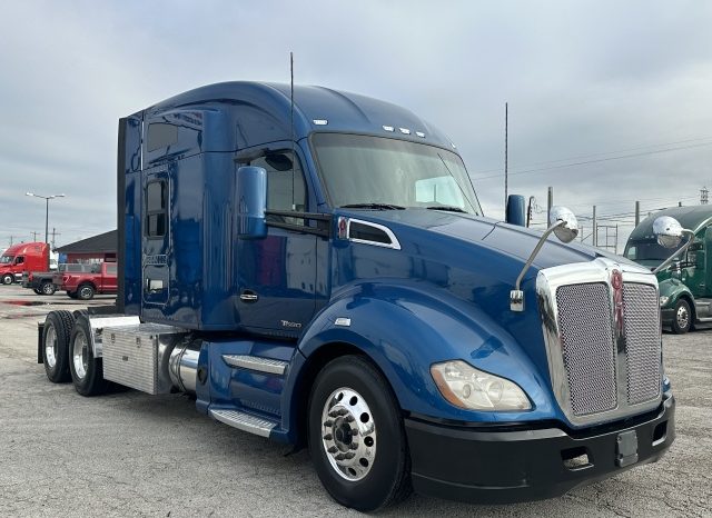 
								Used 2021 Kenworth T680 Sleeper in Houston Texas full									