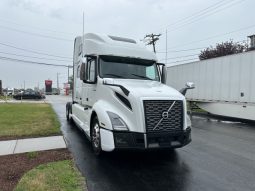 Used 2023 Volvo VNL64T860 Sleeper in Chicago Illinois