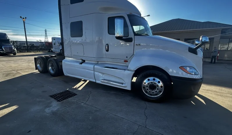 
								Used 2020 International LT Sleeper in Houston Texas full									