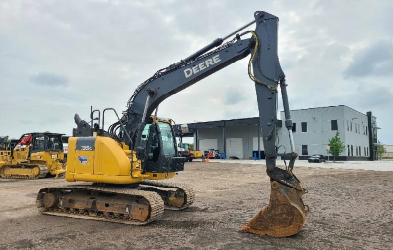 
								Used 2017 JOHN DEERE 135G Construction Equipment in San Antonio Texas full									