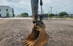 Used 2017 JOHN DEERE 135G Construction Equipment in San Antonio Texas