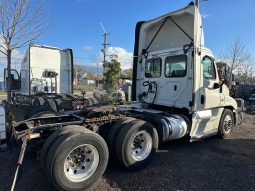 Used 2011 Freightliner Day Cab in Tampa Florida