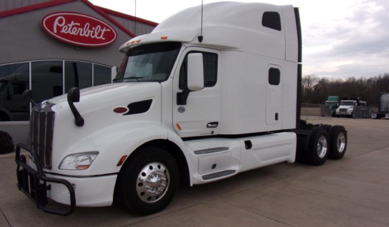 
								Used 2021 Peterbilt 579 Sleeper in Van Buren Arkansas full									