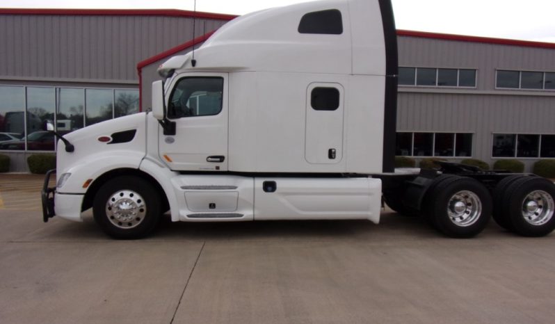 
								Used 2021 Peterbilt 579 Sleeper in Van Buren Arkansas full									