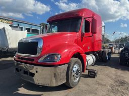 Used 2007 Freightliner COLUMBIA Sleeper in Tampa Florida