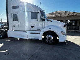 Used 2020 Kenworth T680 Sleeper in Houston Texas