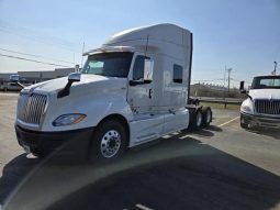 Used 2019 International LT Sleeper in El centro California