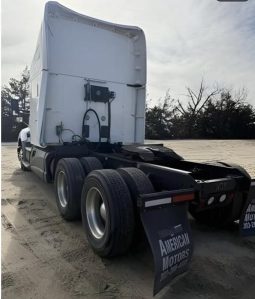 Used 2017 Kenworth T680 Sleeper in Downtown California