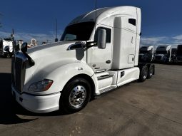 Used 2020 Kenworth T680 Sleeper in Houston Texas