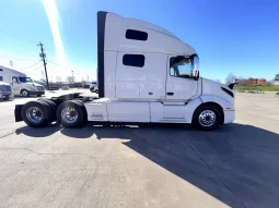 Used 2021 Volvo 760 Sleeper in Houston Texas